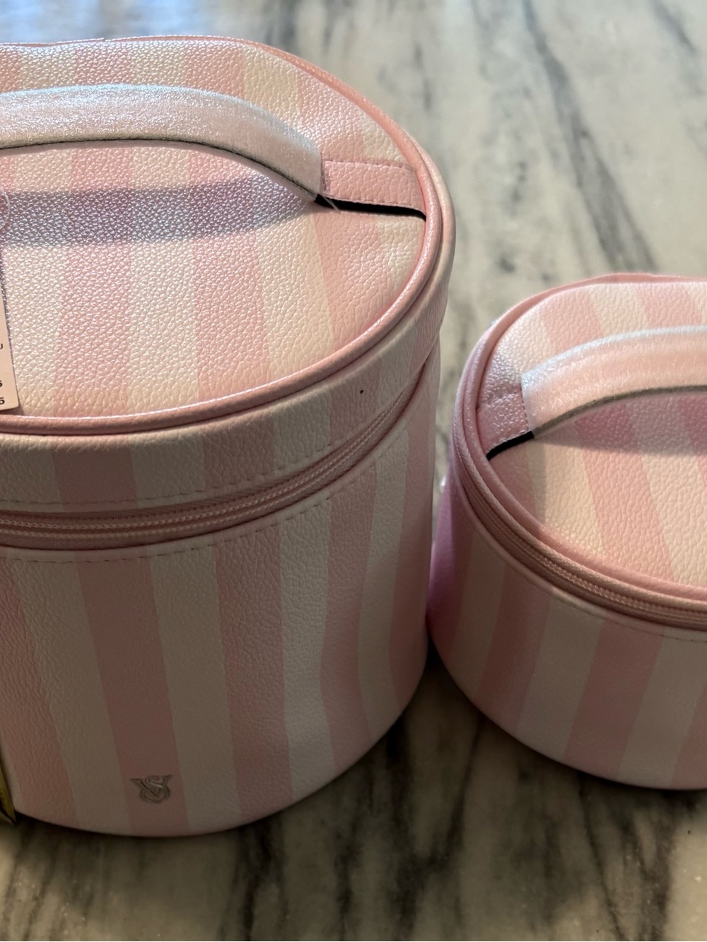 Victoria’s Secret Striped Pink Travel Cosmetic Case Set - Picture 3 of 5
